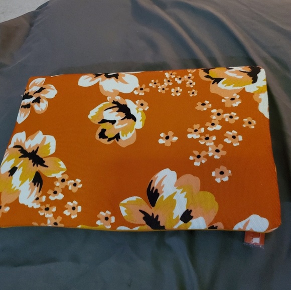 Rachel Pally Reversible Clutch - Picture 2 of 3